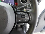 Hondaセンシングの機能のひとつ、アダプティブクルーズコントロール付!アクセルから足を離しても設定したスピードと前車との車間を保ち走行してくれます!車線維持もアシスト☆高速道路で疲労軽減ですね☆