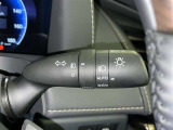 【オートライト】車外の明るさに応じて自動的にライトの点灯・消灯をしてくれます