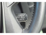 アクセルから足を離しても設定速度で走り続けてくれます。高速道路での長距離移動が楽になりますよ♪