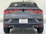 ご納車の前には専門スタッフによる点検・整備を実施いたします。さらにはご納車後のカーライフを想定し、各機関・電気系統のチェック、ロードテストも行いますので、ご遠方のお客様もご安心下さいませ。