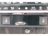 座面と背もたれをすばやく温めるシートヒーターを運転席・助手席に設定。