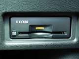 ビルトインETC2・0 インストルメントパネルのデザインにフィットするETCです。