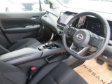 視界がよく運転性のよいフロントヒーターシート
