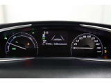 マルチインフォメーションディスプレイ付きのメーターです!エコ運転へ導く多彩な情報を表示してくれます。