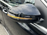 納車前整備は、検査ライン等の施設が充実した当店3階の指定工場で入念に行います。メルセデス・ベンツの定める厳しい基準をクリアしたお車のみをご案内させて頂きます。