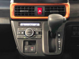 温度を設定すれば、自動で車内の温度管理をしてくれる優れものです♪ATミッションで運転楽々