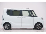 県内13店舗にて常時500台以上ダイハツ車を展示中です。見て、触って、納得のいく一台をぜひ見つけてください。