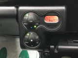 液晶画面とプッシュ式のスイッチで見やすく使いやすいオートエアコンです。