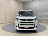 お車購入のポイントとなるフロントマスクです。上質で迫力あるデザインですね☆☆