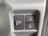 【車線維持支援システム】高速道路走行時、車線からはみ出しそうな時にステアリングを制御。より安心・安全な運転をサポートしてくれます!