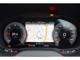 バーチャルコックピット搭載車両は、タコメーター、スピードメーターの拡大、縮小が可能です。