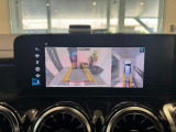 バックカメラにより駐車時の後方確認も楽にできます。