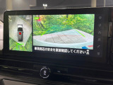 【アラウンドビューモニター】専用のカメラにより、上から見下ろしたような視点で360度クルマの周囲を確認することができます☆死角部分も確認しやすく、狭い場所での切り返しや駐車もスムーズに行えます。