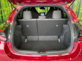 普段のお買い物や通勤、送迎等に十分な荷室スペースを確保しております。セカンドシートを倒すと、大きな荷物の積載も可能です♪