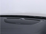 【harman/kardon】世界のオーディオファン垂涎のプレミアムサウンドシステムを搭載。原音に近い音場空間を忠実に再現。乗る人すべてに最良の音響体験を提供します。