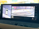 【マルチテレインモニター】車のフロントやサイドのカメラ画像を同時にモニター表示することで、悪路や狭い道を走行時でも周囲の状況確認ができ安心!本格SUVにうれしい装備です♪