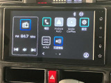 ディスプレイオーディオです。ナビゲーションは付いてございません。携帯電話を接続し地図を画面に表示する事が可能となります(対応機種に津、今してはスタッフまでお問合せ下さい)