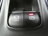 電動パーキングブレーキを搭載。スイッチ操作でパーキングブレーキを作動・解除することができるので操作の力が不要です。