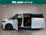 両側パワースライドドア付きだから、狭い駐車スペースなどでの 乗り降りラクラク!小さなお子さまのいるご家庭には嬉しい装備。