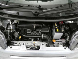 当店はお客様駐車場ももちろん完備しており、併せて新車も併設してますのでお気軽にご来店下さいませ。