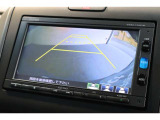 バックカメラが装備されており、後方の安全確認はもちろんのこと狭い場所での駐車や雨の日・夜間など視界の悪いコンディションでのストレスの軽減にもなります!