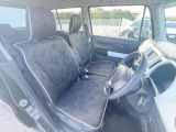 運転席シート廻りは使用感も少なく、良好な状態となっています。丁寧に使われていたことがよくわかりますね。