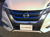 セレナ 1.2 e-POWER ハイウェイスターV 