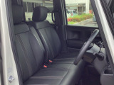 ミニバン並みの目線の高さなので前の見通しが良く運転しやすいです☆