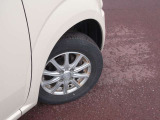 145/80R13タイヤ+アルミホイールです。スタッドレスタイヤや各種オプションのご注文も承っております(^^)!