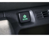 ECONスイッチの効果とあなたの運転で、クルマと力をあわせ「燃費向上=ガソリン代の節約=CO2 削減」のチャレンジをお楽しみください。