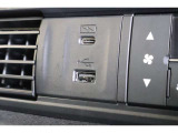 USBソケットがついていますのでコードを繋げばスマートフォンなどの充電が出来ます!オーディオソース USB 対応しております。