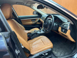 3シリーズグランツーリスモ 320d xドライブ ラグジュアリー 4WD 本革シート