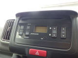 車が気になられましたらお電話かメールでお問い合わせください。他のお客様と商談が重なる場合が増えて来てますので事前にご確認ください。