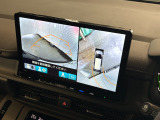 バックギアに入れるだけで自動でリヤカメラに切り替わります!車庫入れやバックが苦手な方にオススメ!