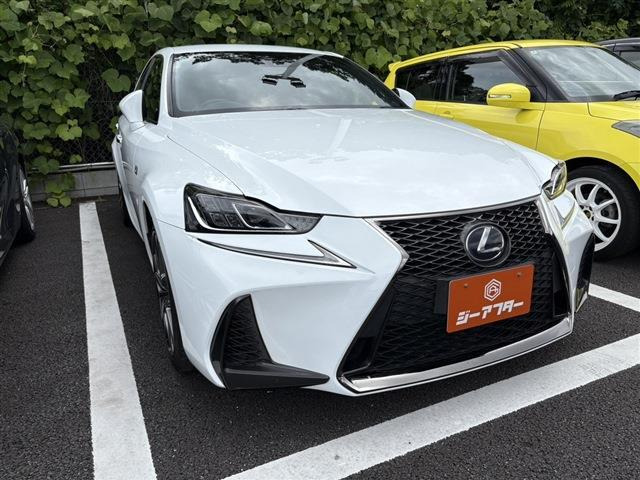 IS 300h Fスポーツ 禁煙車 ブラックハーフレザーシート