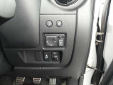 電動格納ドアミラーです。