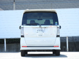 お車をご購入いただく際は、実車のご確認をお願いしております。ぜひ店頭へお越しいただき、お客様ご自身の目でお確かめください。ご来店お待ちしております。