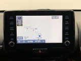 ディスプレイオーディオ装着車。 ディスプレイとスマホの連携で、様々なアプリを使用できます。 マップのアプリを繋げて、ナビゲーションとしてお使いください。