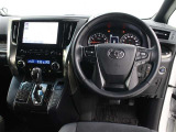 運転席廻りです。