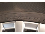 225/55R19    車両装着標準タイヤサイズです。 タイヤのご相談もトヨタモビリティ石川にお任せください