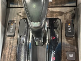 フロント両席にはシートヒーターが付いています!寒い日に便利な装備ですね。