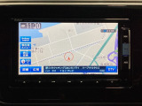 ナビゲーションは、フルセグTV対応のGathers純正メモリーナビを搭載しています。ナビに曲を記憶させるミュージックサーバー使用時は、別途SDカードが必要になります。