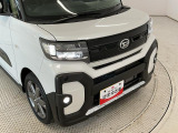 ヘッドライトには目立つくすみも無くクリアに仕上がっております。ポリッシャーでのみがきの工程を取り、ツヤのあるキレイな状態へ。