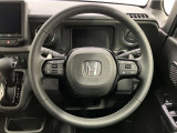握りやすく、回しやすいステアリングは長時間の運転でも疲れを感じさせません!