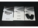 キーを取り出さずにドアを施錠&解錠。クルマの始動も可能です。