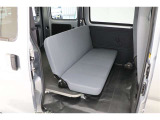 ■車内クリーニング■専門スタッフが見えないところまで徹底洗浄!車内のニオイもリフレッシュ!目に見えないところまで美しくがモットーです。だから、当店の中古車は内装にも自信があります!