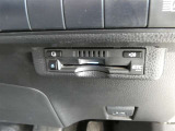 ナビ連動タイプのETC車載機です。ナビゲーションと連動してくれますのでカード未挿入を知らせてくれるなど便利な機能が追加されています。