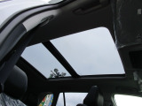 【車屋】として、長く車業界に従事した経験豊富なスタッフが在籍しております。
