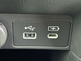 USBポートと充電ポートのお写真です♪