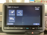駐車が苦手な方でも安心なバックカメラつき。